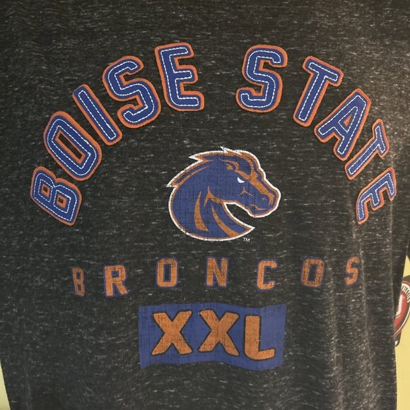 NEW Boise State University BSU Broncos Colosseum Gray SS Tee T Shirt Men's L - Picture 2 of 6